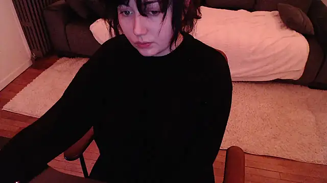 Snapshot of Lynylou chatting on February 19, 2025, 7:06 am Lynylou online show from February 19, 2025, 7:06 am