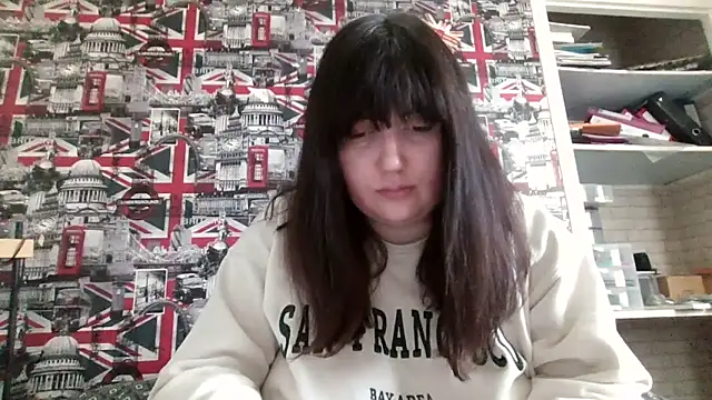 Snapshot of Lynylou chatting on October 2, 2025, 8:50 am Lynylou online show from October 2, 2025, 8:50 am