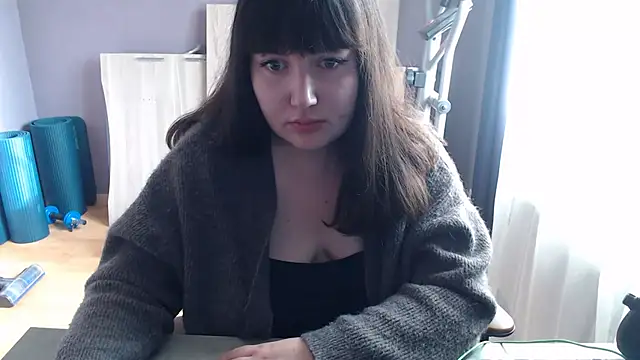 Snapshot of Lynylou chatting on September 10, 2025, 7:29 am Lynylou online show from September 10, 2025, 7:29 am