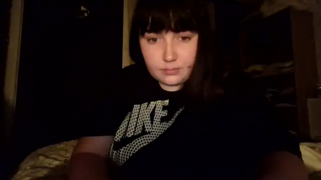 Snapshot of Lynylou chatting on September 11, 2025, 8:09 pm Lynylou online show from September 11, 2025, 8:09 pm