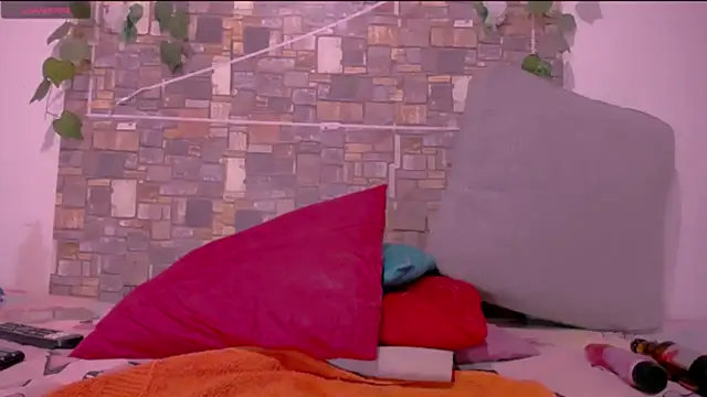 CrazyRousex online show from March 9, 2026, 2:09 pm