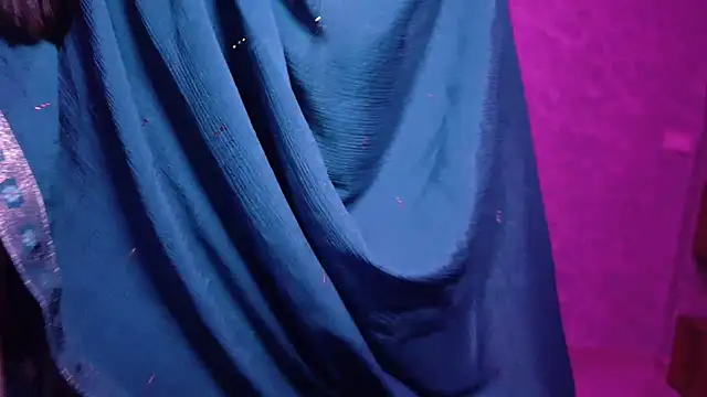 Snapshot of MidnightFlame chatting on September 13, 2025, 7:58 pm MidnightFlame online show from September 13, 2025, 7:58 pm