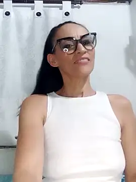 Snapshot of BarbaraMature chatting on November 8, 2025, 3:59 pm BarbaraMature online show from November 8, 2025, 3:59 pm