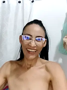 Snapshot of BarbaraMature chatting on March 16, 2025, 9:37 pm BarbaraMature online show from March 16, 2025, 9:37 pm