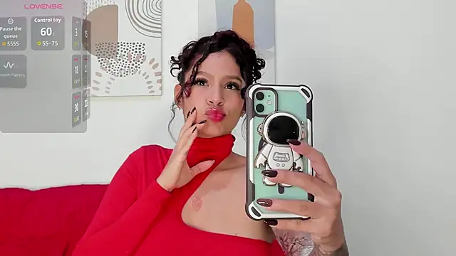 SeleneClark online show from January 9, 2026, 11:33 pm