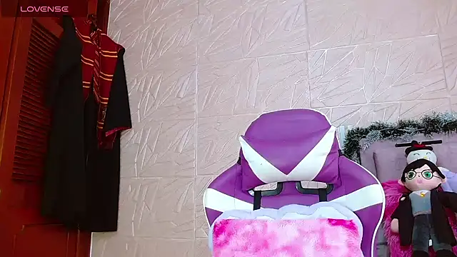 Snapshot of kendallsweet7 chatting on December 3, 2025, 2:16 pm kendallsweet7 online show from December 3, 2025, 2:16 pm