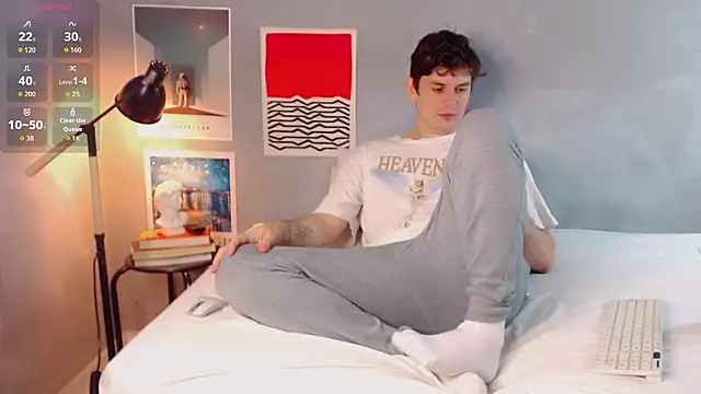 Elio555 online show from November 16, 2025, 3:39 pm