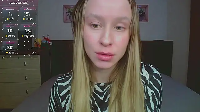 Lily  Devil online show from January 9, 2026, 4:03 pm