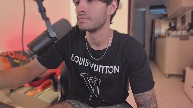 justin stark7 online show from November 8, 2025, 9:51 pm