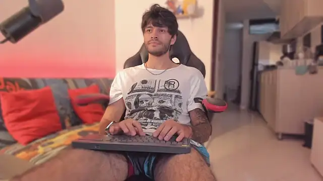 justin stark7 online show from November 15, 2025, 10:14 pm