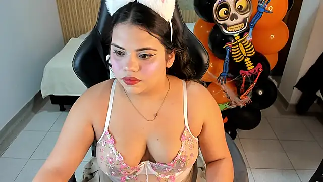 samy 19  online show from November 3, 2025, 11:03 am