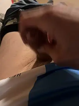 Krusito187 online show from April 9, 2026, 9:54 pm