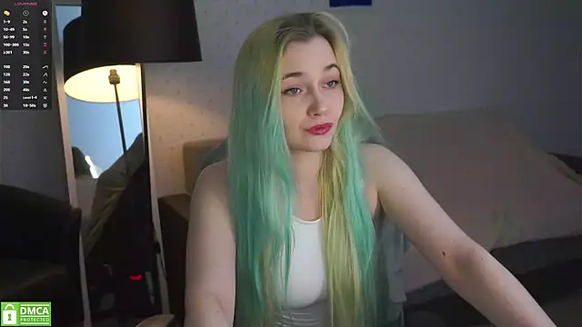 Lisa 003 online show from October 2, 2025, 8:01 pm