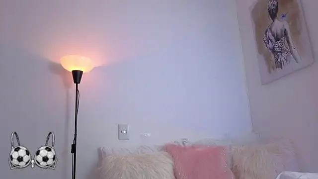Snapshot of Cristel_Boom chatting on June 15, 2026, 2:39 pm Cristel Boom online show from June 15, 2026, 2:39 pm