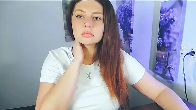 Snapshot of Lizzy_Love chatting on June 12, 2026, 8:45 am Lizzy Love online show from June 12, 2026, 8:45 am