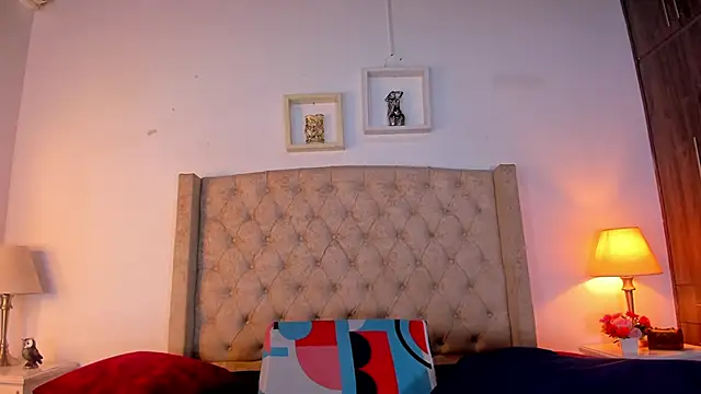 allisson m online show from February 28, 2026, 12:05 pm