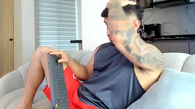 Ricardogo19 online show from April 18, 2026, 8:42 pm