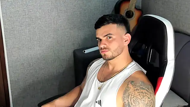 Ricardogo19 online show from November 5, 2025, 1:09 am