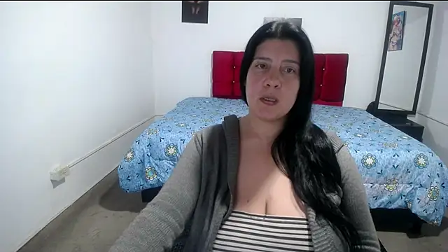 Snapshot of matuurebigboobs chatting on December 12, 2024, 1:32 am matuurebigboobs online show from December 12, 2024, 1:32 am