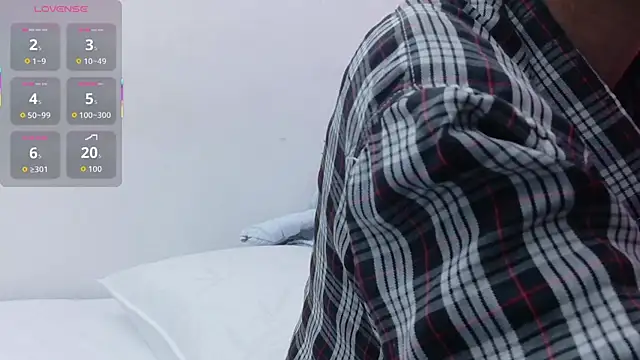 Snapshot of yourcuteneighbourr chatting on October 29, 2025, 3:16 am yourcuteneighbourr online show from October 29, 2025, 3:16 am