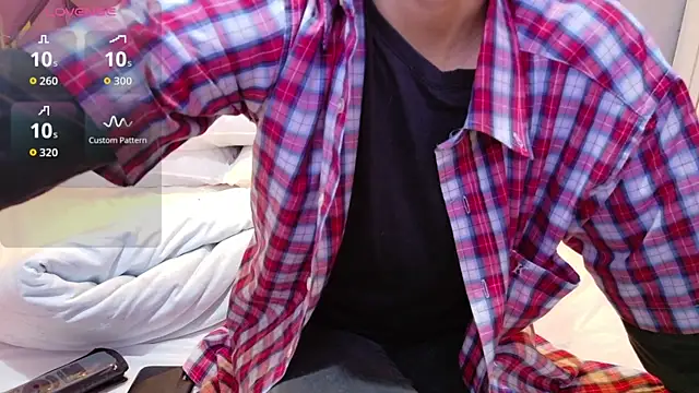 Snapshot of yourcuteneighbourr chatting on November 4, 2025, 2:59 am yourcuteneighbourr online show from November 4, 2025, 2:59 am