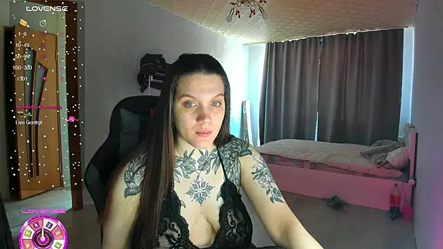 AizaRose online show from March 3, 2026, 7:37 am