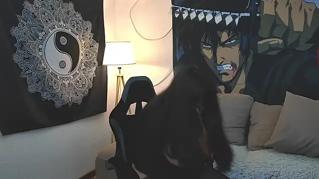 Snapshot of LeyaKan chatting on February 3, 2025, 10:32 pm LeyaKan online show from February 3, 2025, 10:32 pm