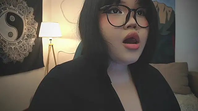 Snapshot of LeyaKan chatting on February 2, 2025, 6:58 am LeyaKan online show from February 2, 2025, 6:58 am