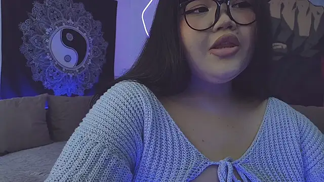 Snapshot of LeyaKan chatting on January 15, 2025, 8:05 pm LeyaKan online show from January 15, 2025, 8:05 pm