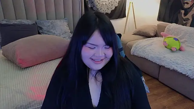 Snapshot of LeyaKan chatting on March 17, 2025, 9:02 pm LeyaKan online show from March 17, 2025, 9:02 pm