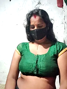 Snapshot of Hey_Ziya chatting on October 22, 2025, 9:57 pm Hey Ziya online show from October 22, 2025, 9:57 pm