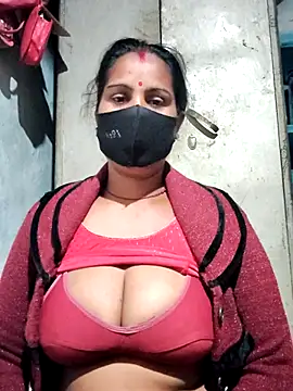 Snapshot of Hey_Ziya chatting on November 7, 2025, 10:24 pm Hey Ziya online show from November 7, 2025, 10:24 pm