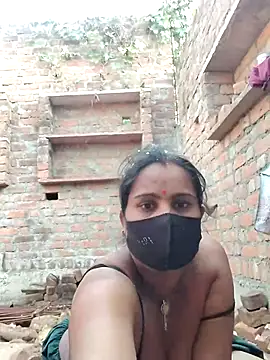 Snapshot of Hey_Ziya chatting on November 11, 2025, 9:37 am Hey Ziya online show from November 11, 2025, 9:37 am