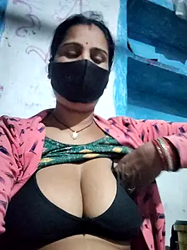 Snapshot of Hey_Ziya chatting on December 15, 2025, 11:20 pm Hey Ziya online show from December 15, 2025, 11:20 pm