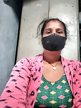 Snapshot of Hey_Ziya chatting on November 24, 2025, 10:21 pm Hey Ziya online show from November 24, 2025, 10:21 pm