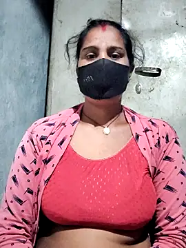 Snapshot of Hey_Ziya chatting on November 17, 2025, 11:09 pm Hey Ziya online show from November 17, 2025, 11:09 pm