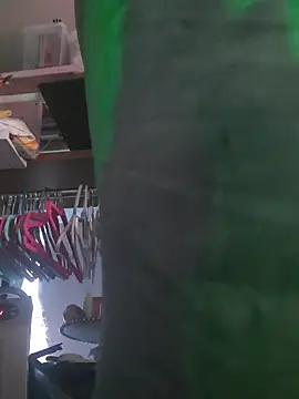 gurlnips online show from January 8, 2026, 4:13 pm