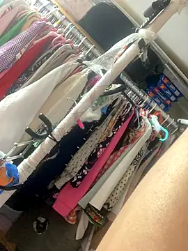 Snapshot of gurlnips chatting on November 25, 2025, 10:48 am gurlnips online show from November 25, 2025, 10:48 am