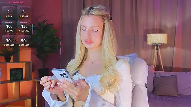 Snapshot of Grace_Gordon chatting on September 14, 2025, 4:57 am Grace Gordon online show from September 14, 2025, 4:57 am