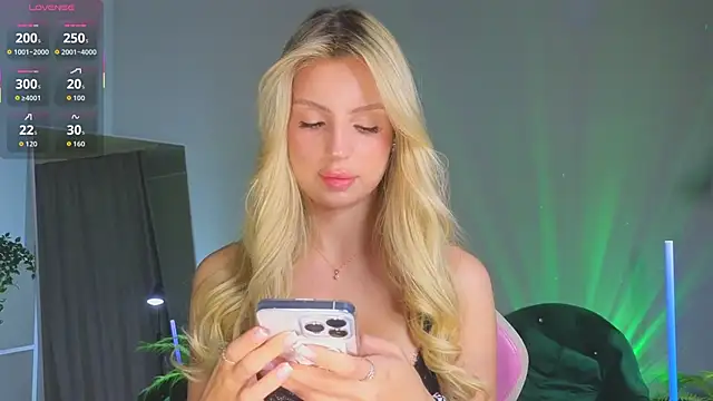 Snapshot of Grace_Gordon chatting on October 19, 2025, 5:10 am Grace Gordon online show from October 19, 2025, 5:10 am