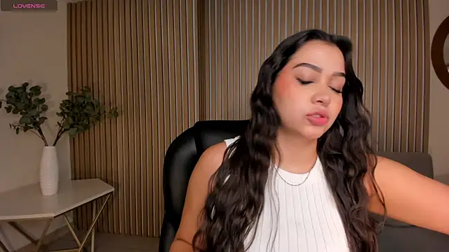 CelestePalmer  online show from November 5, 2025, 10:07 am