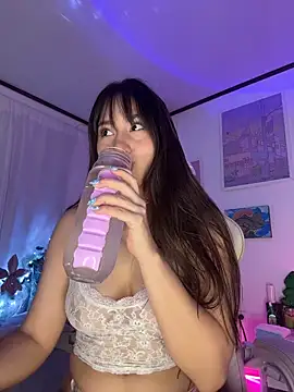 Tsuki-moon online show from December 19, 2025, 10:17 am