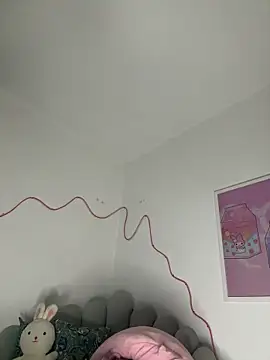 Snapshot of Tsuki-moon chatting on February 16, 2025, 3:04 am Tsuki-moon online show from February 16, 2025, 3:04 am