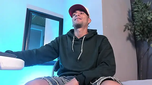 DrakeNeumann online show from April 1, 2026, 3:52 am