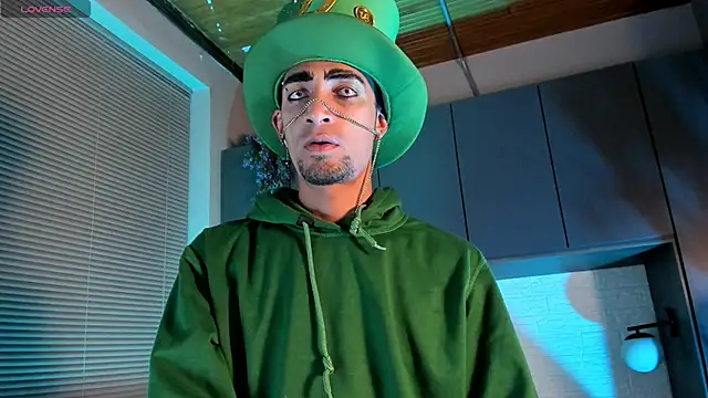 DrakeNeumann online show from October 29, 2025, 3:49 am