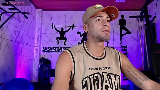 DrakeNeumann online show from August 5, 2026, 3:44 am
