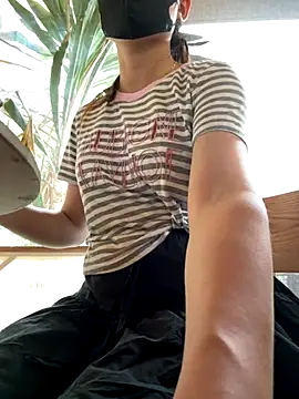 Tina 995 online show from September 21, 2025, 4:06 am