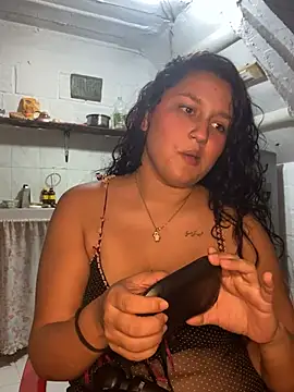 saray gomez22 online show from January 29, 2025, 2:40 am