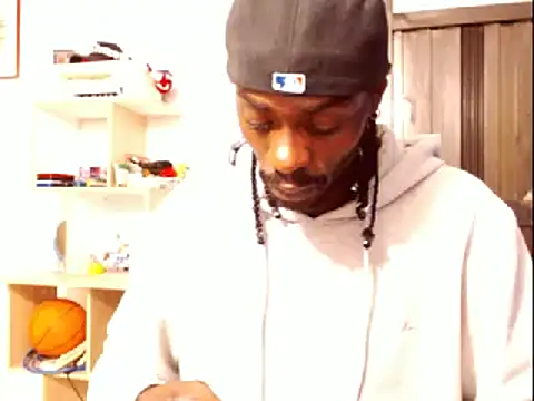 Snapshot of phillip-hot chatting on January 10, 2025, 4:01 am phillip-hot online show from January 10, 2025, 4:01 am