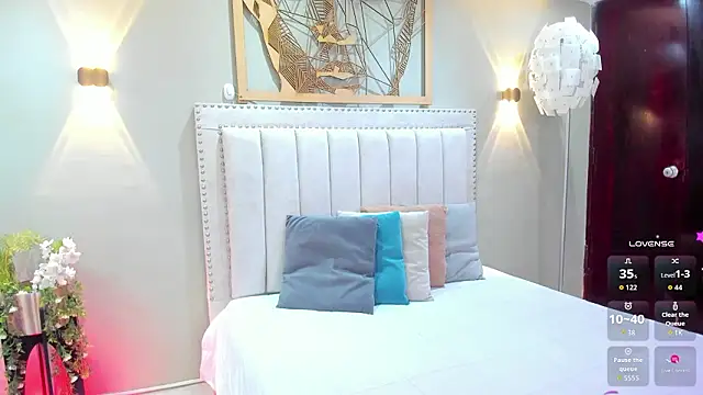 Miranda doll  online show from March 28, 2026, 12:17 pm